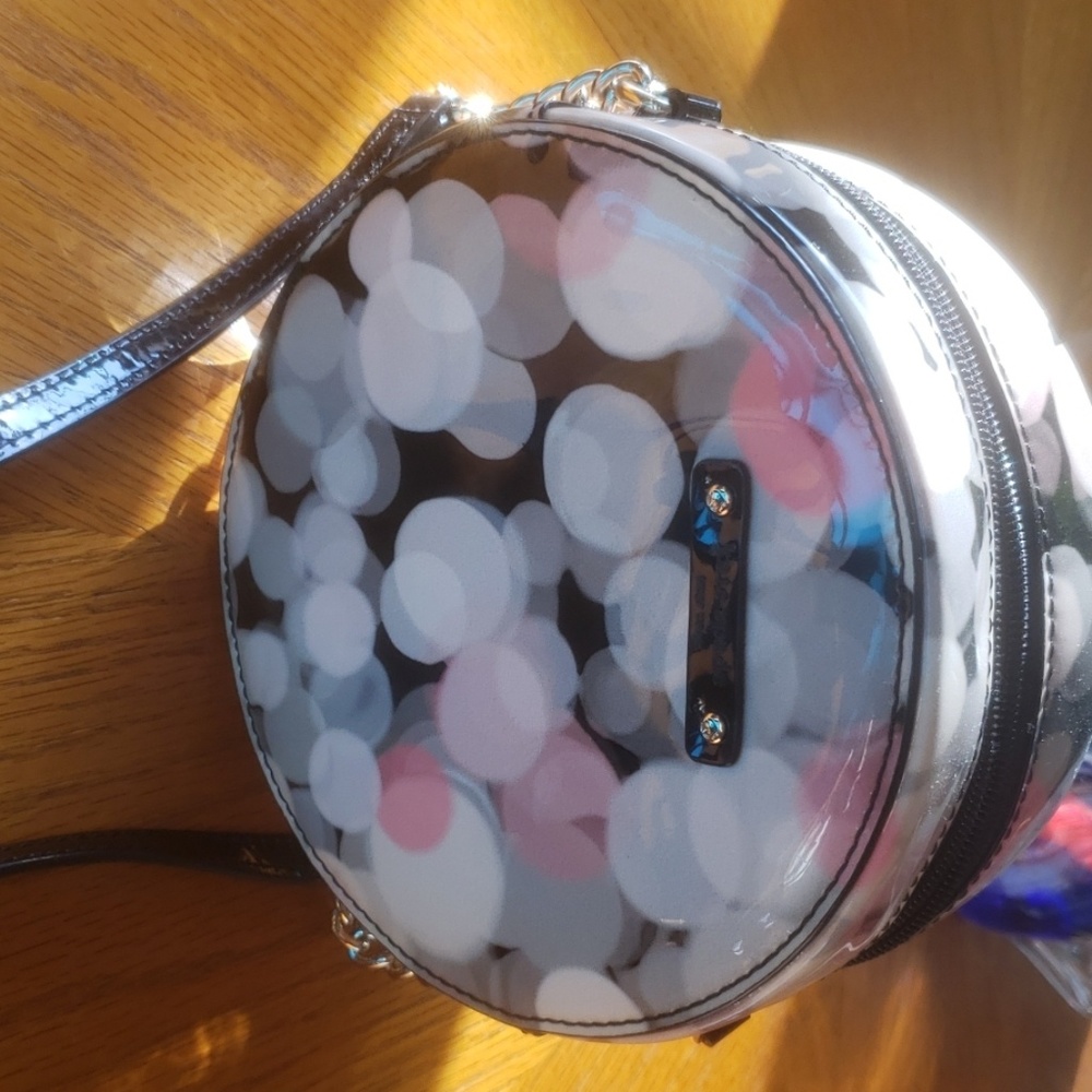 Kate Spade slightly used. Excellent condition .